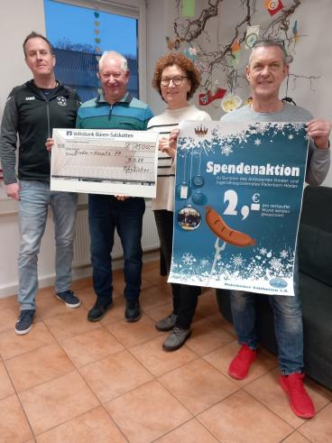 Spendenübergabe der Mohnkicker Salzkotten an den Ambulanten Kinder- und Jugendhospizdienst Paderborn-Höxter