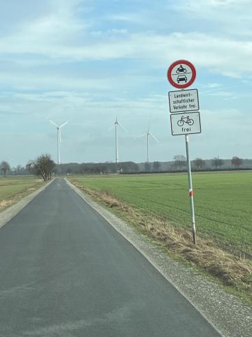 Eindringlicher Appell zur Einhaltung der Durchfahrtsbeschränkung auf der Oststraße in Salzkotten-Thüle