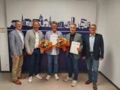 v. l.: Thomas Peitzmeier (Fachbereichsleiter Bürgerdienste und Mitglied im Personalrat), Bürgermeister Ulrich Berger, Markus Sprenger (Fachdienstleiter Bauordnung, Fördermittel, Denkmalschutz und Friedhöfe), Michael Rölleke (Fachbereichsleiter Zentrale Dienste) und Martin Westermeier (Fachbereichsleiter Stadtentwicklung)