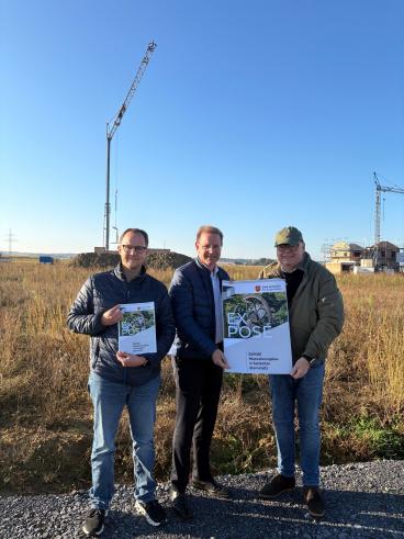 Christian Hübner (Stadt Salzkotten), Bürgermeister Ulrich und der stellv. Bürgermeister Norbert Menke im Baugebiet Osterfelde