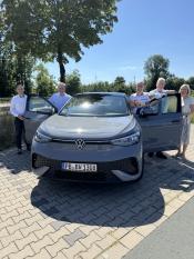 Werben für mehr Fahrgemeinschaften: Bürgermeister Burkhard Schwuchow (Stadt Büren), Ulrich Berger (Stadt Salzkotten), Christian Carl (Bad Wünnenberg), Werner Peitz (Stadt Delbrück) und Nicole Laufkötter (Stadtmarketing Bad Wünnenberg)