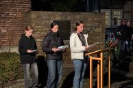 Schülerinnen des Liebfrauengymnasiums Büren erinnern gemeinsam mit der Stadt Salzkotten und dem Verein Judentum Salzkotten e. V. an die jüdischen Opfer der Pogromnacht