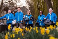 Salzkottener STADTRADELN-Stars 2026: Sofia Hagelganz (Fachdienstleiterin Umweltschutz und Grünflächen Stadt Salzkotten), Moritz Müller (Auszubildender bei der VerbundVolksbank OWl eG), Anne Hüser (Schulleiterin Liboriusschule Salzkotten), Sr. M. Alexandra Völzke (Mitinitiatorin Pilgerradweg), Hermann-Josef Schulte (Gründer der Condor Group GmbH