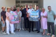 Lukas Michalski (Stadt Salzkotten), Birgit Laufs (Bäckerei Lange), Stefanie Klenke (Stadt Salzkotten), Christian Grothoff (MR Pauer-Agrardienst &amp; Service Paderborn), Renate Bergschneider (Klingenthal), Lukas Droste (Warsteiner), Dirk Witulski (Verkehrsverein Salzkotten), Martin Herbst (VerbundVolksbank OWL), Bürgermeister Ulrich Berger, Monika Werner (Stadt Salzkotten) und Hubertus Kayser (Getränke Burs &amp; Schröder).