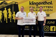 Klingenthal Salzkotten Marathon unterstützt Bürgerstiftung mit 750 Euro  Jährlich wechselnder Charity-Partner profitiert vom Engagement der Läuferinnen und Läufer
