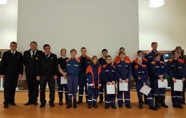 Jugendfeuerwehr Salzkotten - 13 neue Mitglieder aufgenommen